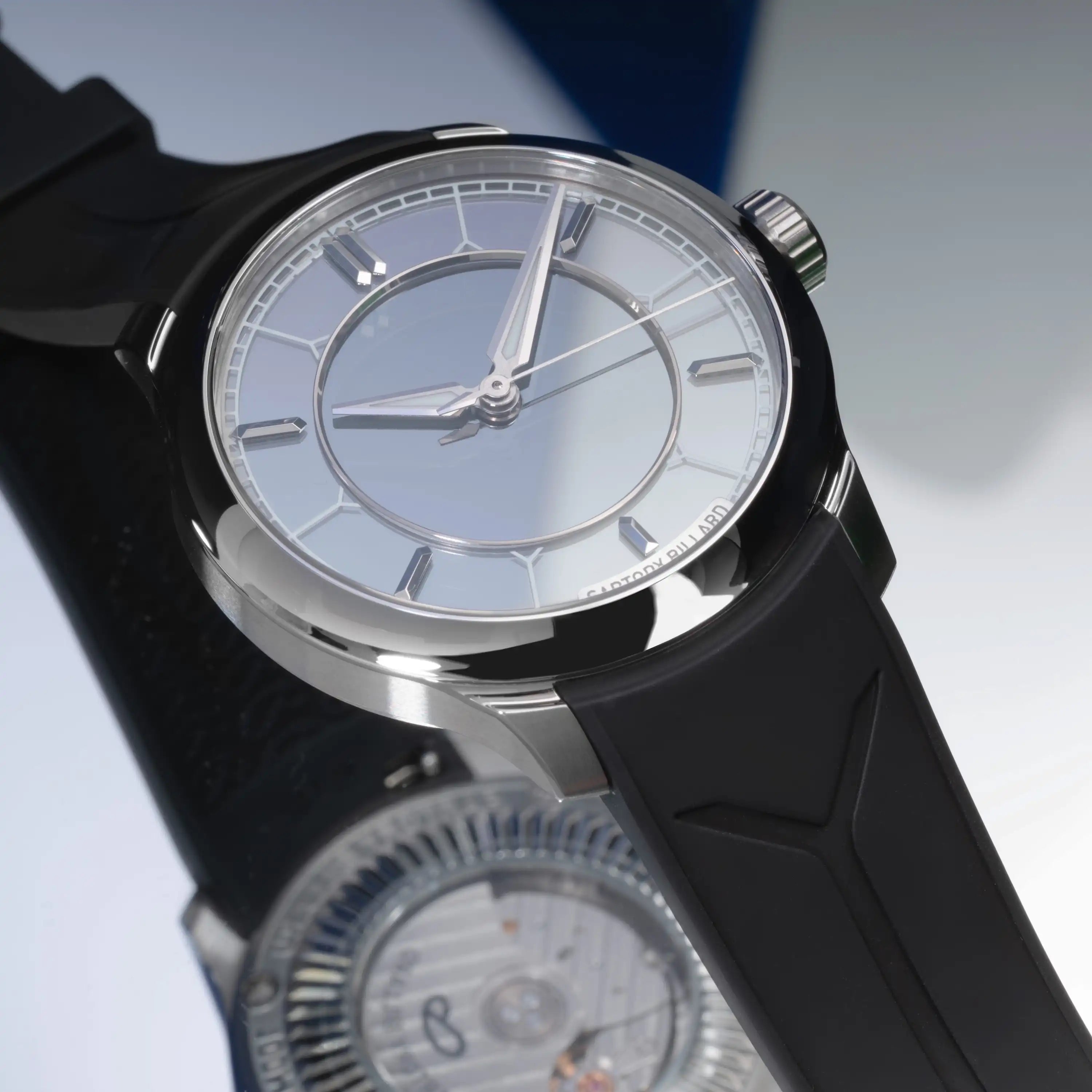 SB04-E GHOST SILICON