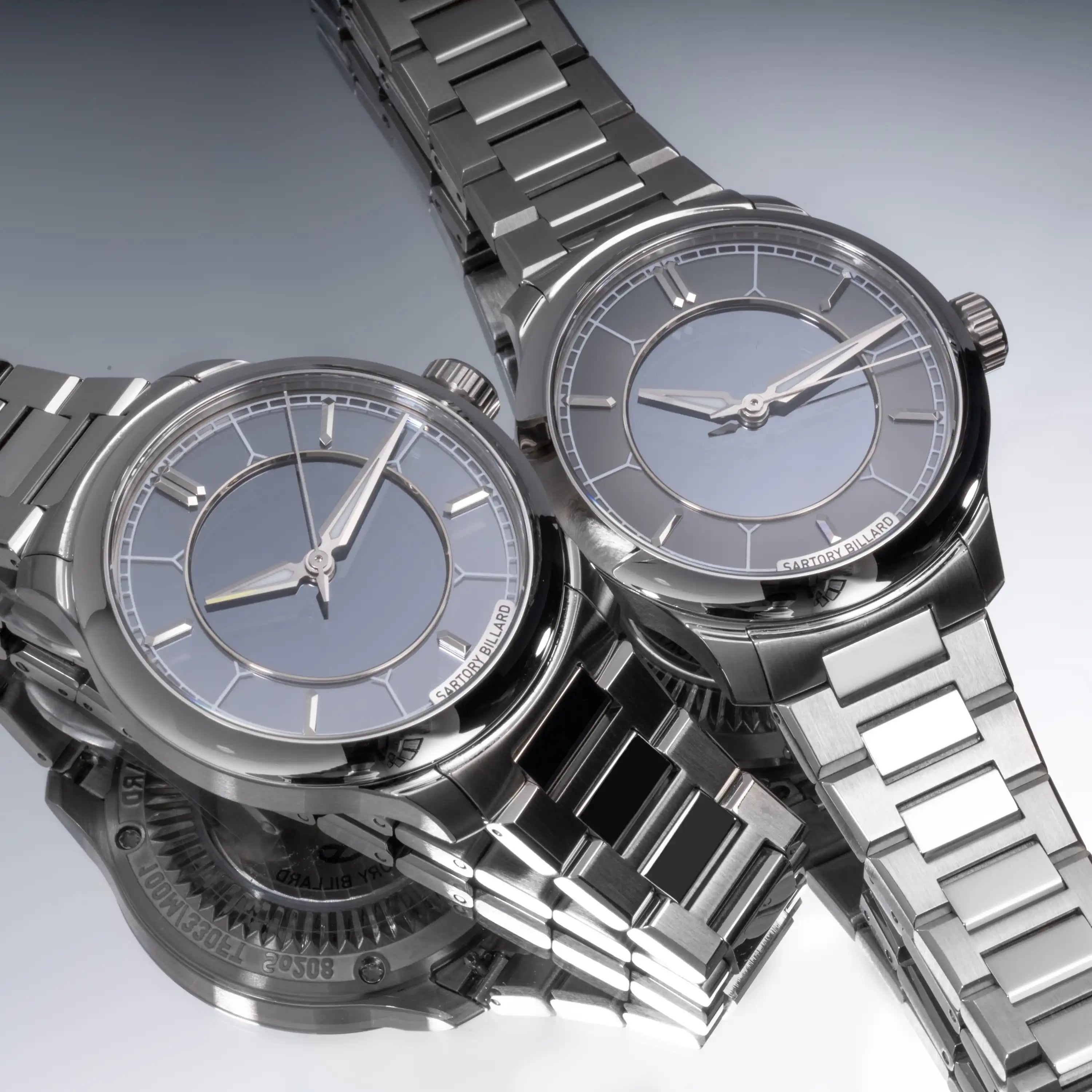 SB04-E GHOST SILICON