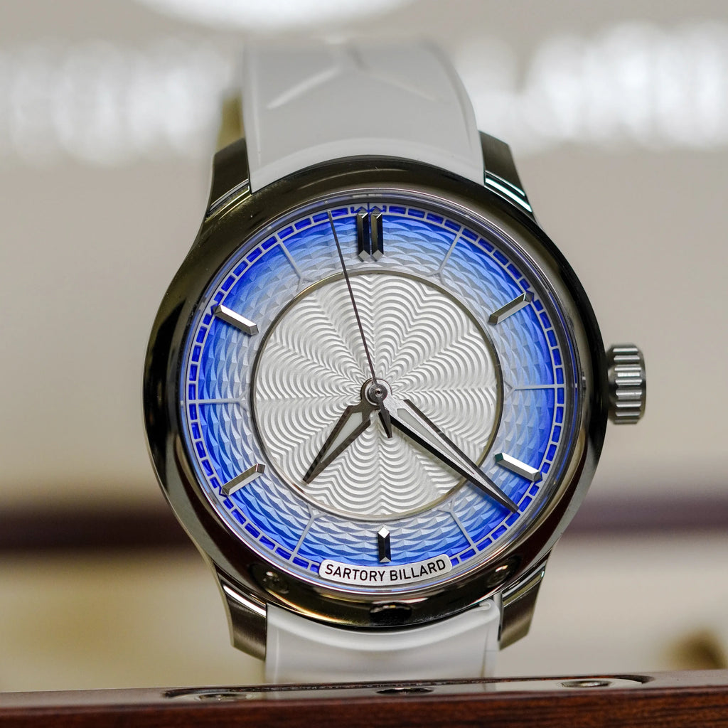 SB04-E EXQUISITE BLUE GUILLOCHÉ