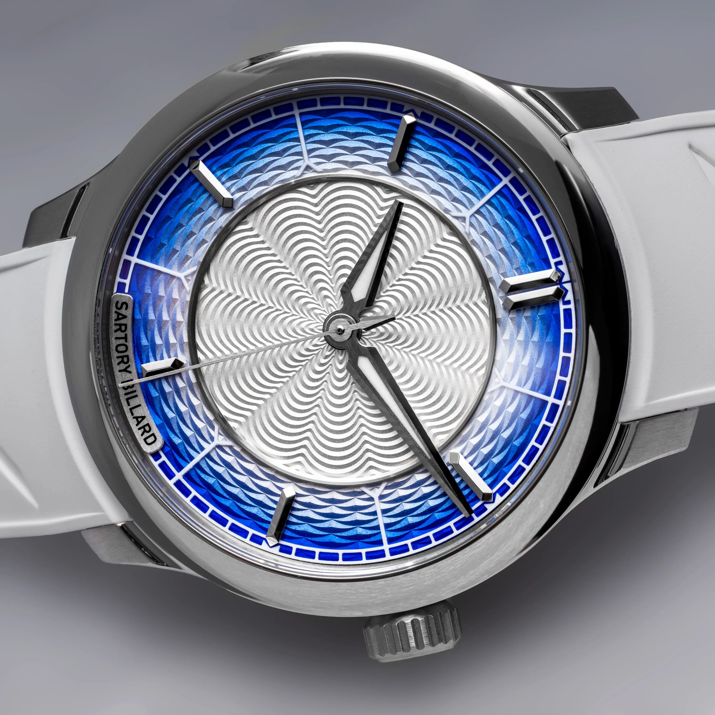 SB04-E EXQUISITE BLUE GUILLOCHÉ