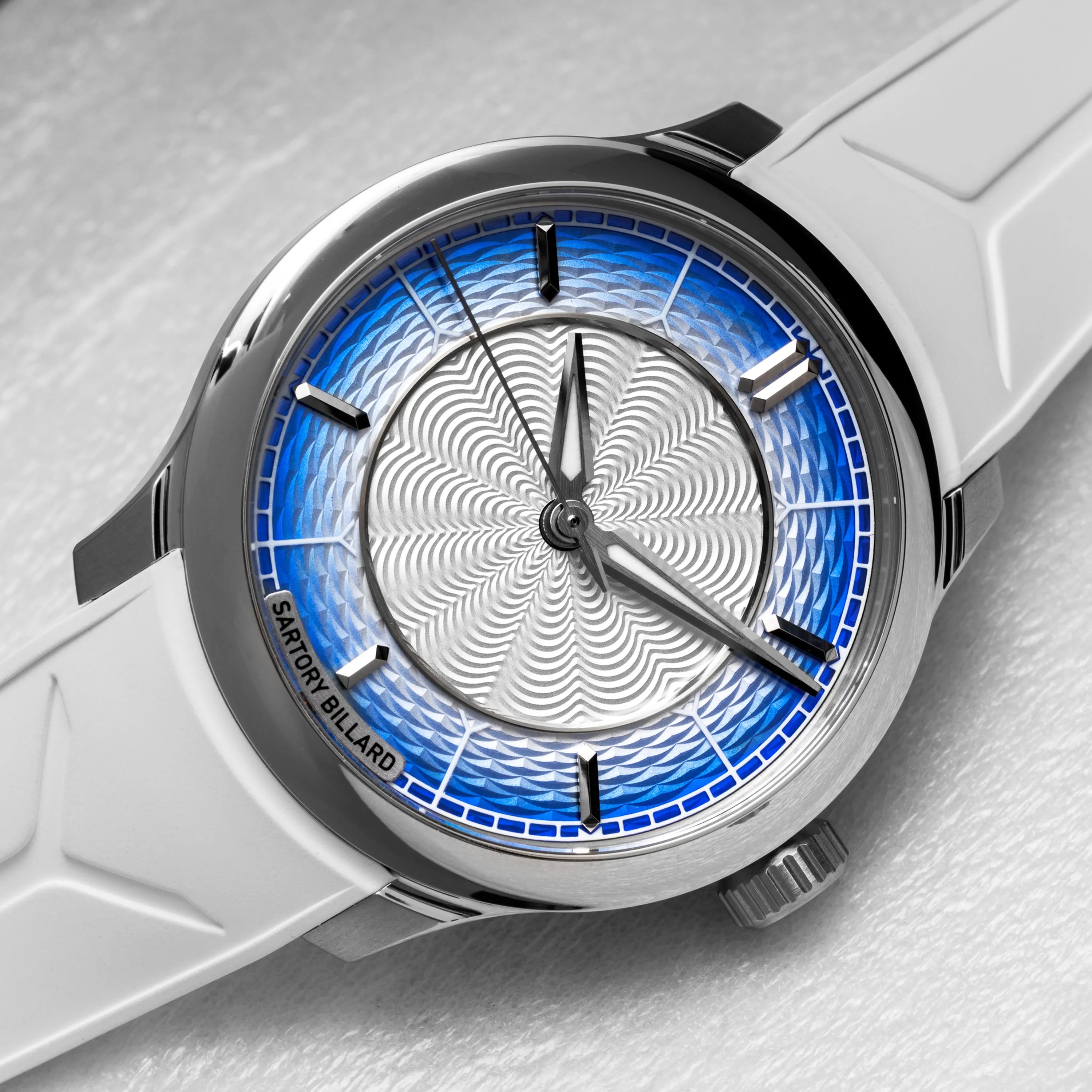 SB04-E EXQUISITE BLUE GUILLOCHÉ