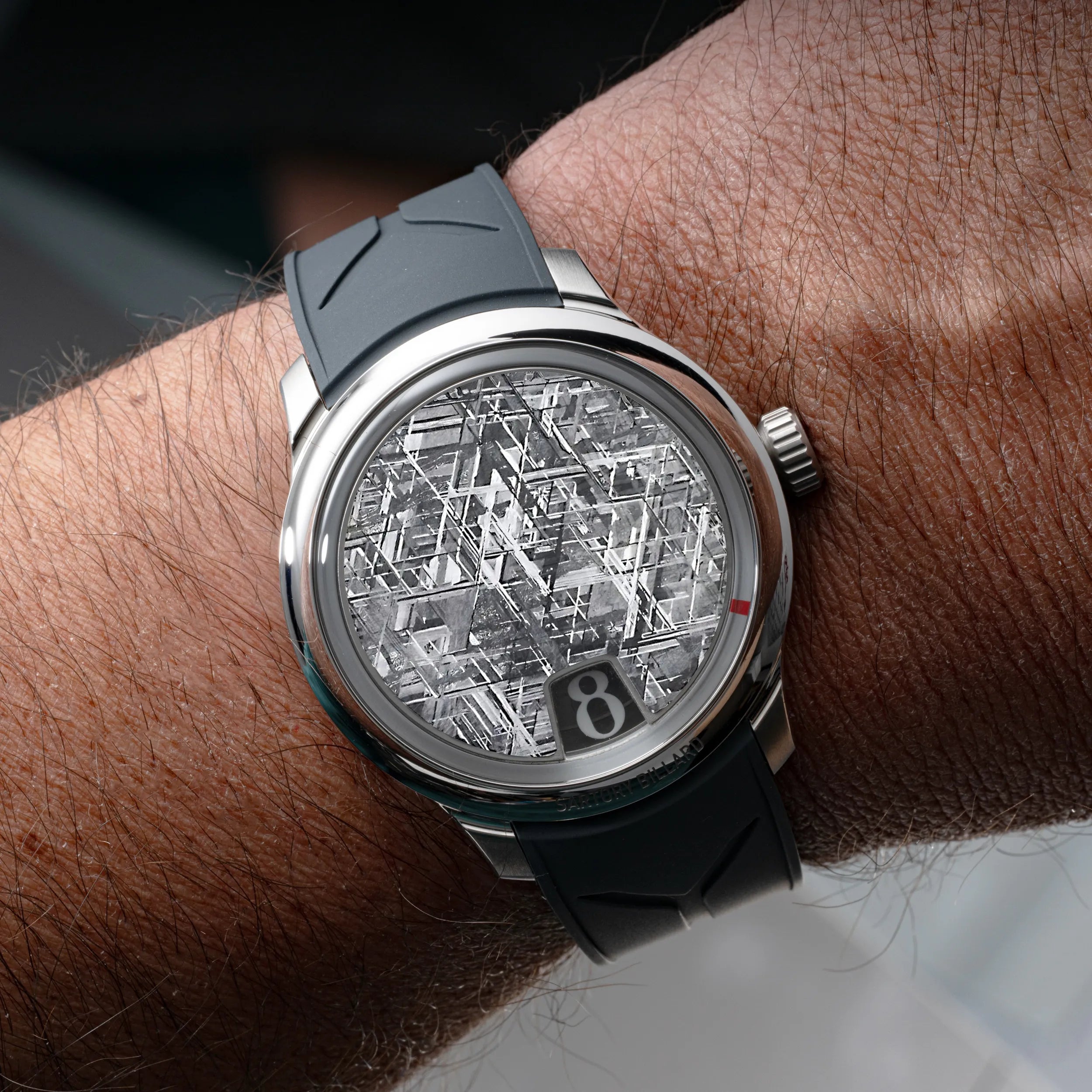 SB10 HEURE SAUTANTE - METEORITE