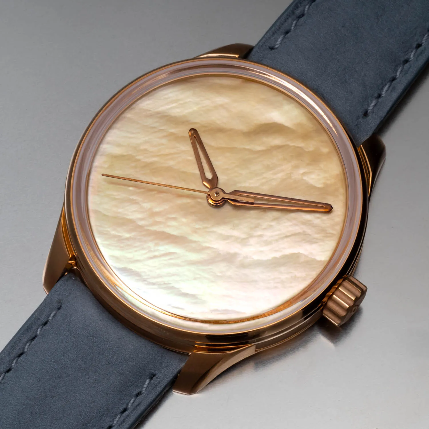 SB04 Yellow mother of pearl - Bespoke watches